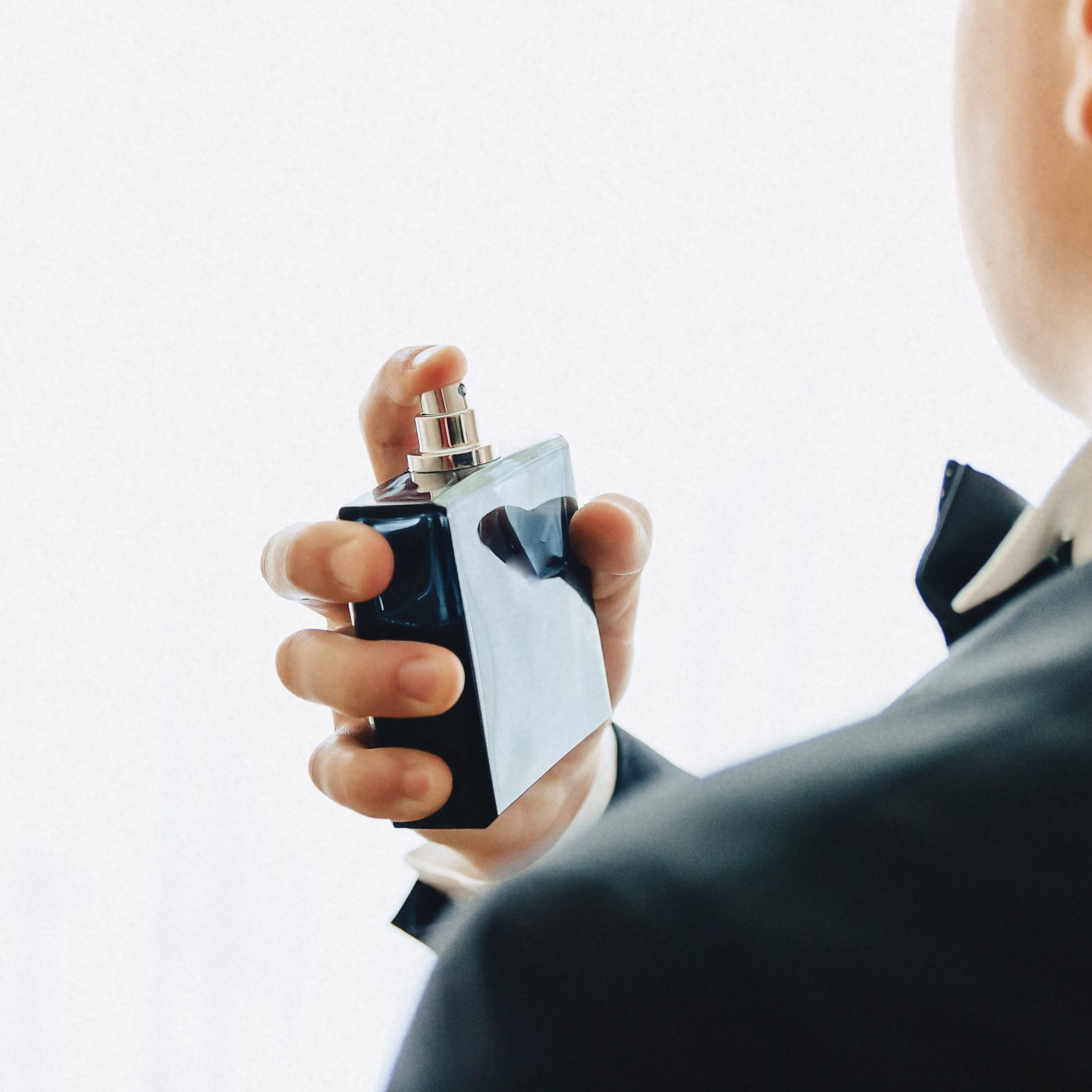 groom meeting, details, jacket, shoes, watches and buttons on the wedding day